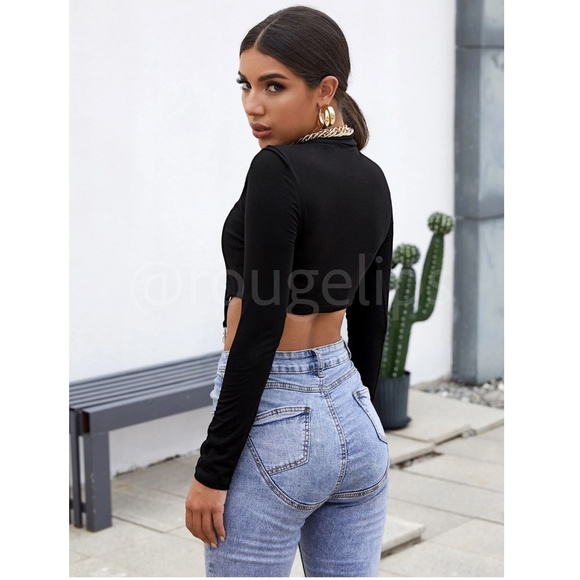 Long Sleeve Black Crop Top Shirt Front 2 Strap Clasp - Picture 3 of 8